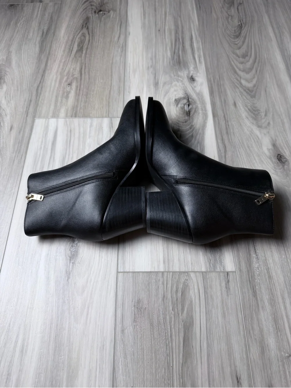 Coach Pacey Black Leather Pointed Toe Booties Women’s 7.5 Gold
